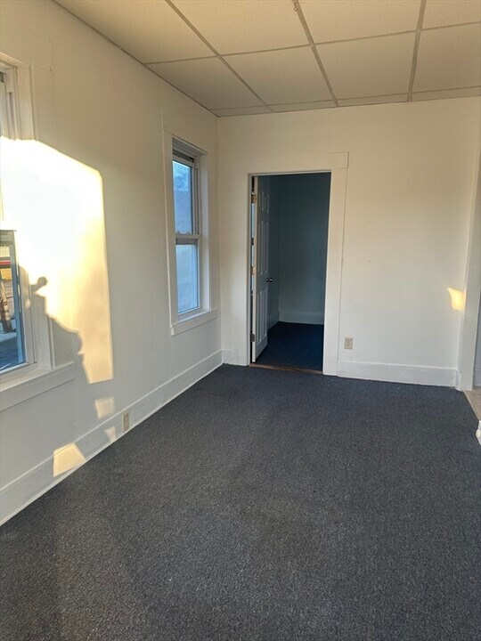 205 Bussey St in Dedham, MA - Building Photo
