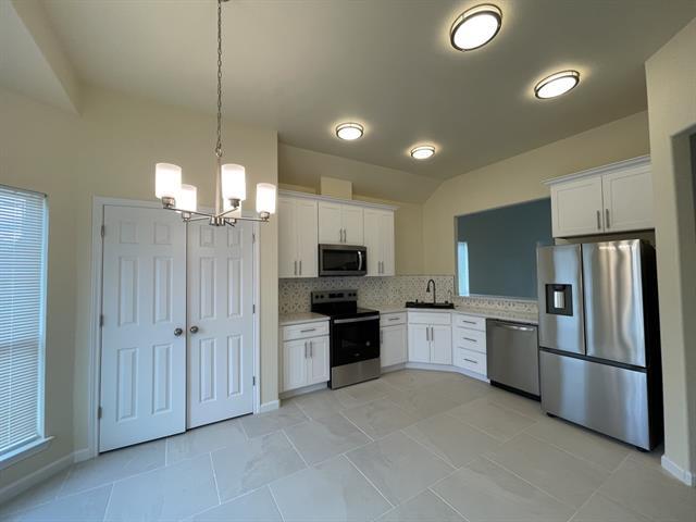 1439 Vine St in Weatherford, TX - Building Photo - Building Photo