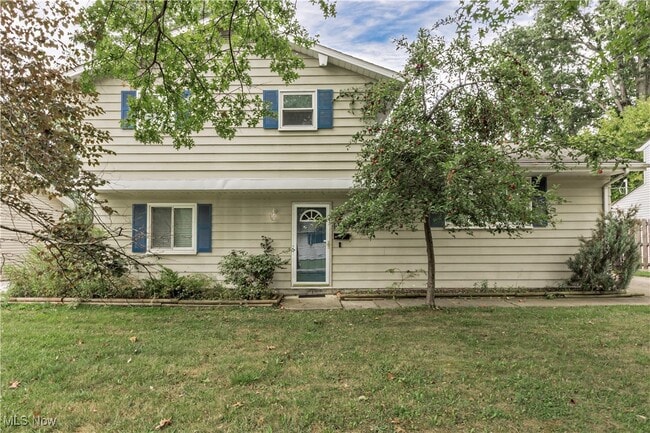 property at 1178 Mohegan Trl