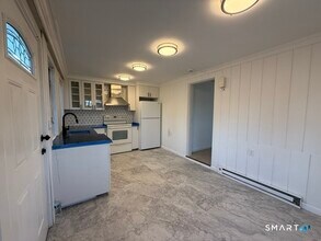 615 E Main St in Meriden, CT - Building Photo - Building Photo