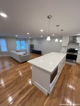 609 Dorchester Ave, Unit 2 in Boston, MA - Building Photo - Building Photo