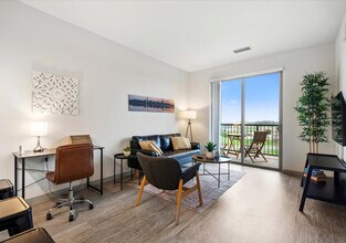 5022 American Pkwy in Madison, WI - Foto de edificio - Building Photo