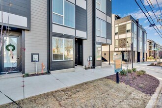 113 Verbena St in Charlotte, NC - Building Photo - Building Photo