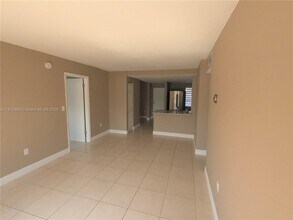 9911 W Okeechobee Rd in Hialeah, FL - Building Photo - Building Photo