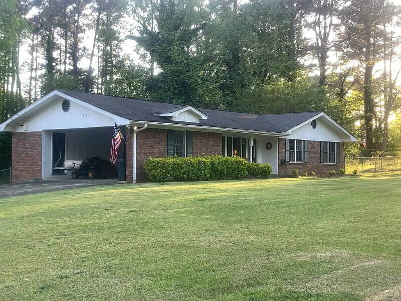 3320 W Stewart Mill Rd in Douglasville, GA - Building Photo