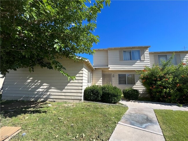 property at 4972 Larkspur St