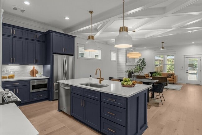 1408 Lischey Ave in Nashville, TN - Building Photo - Building Photo