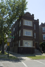 4201 W Hirsch St in Chicago, IL - Building Photo - Building Photo