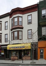 2212 Bergenline Ave in Union City, NJ - Building Photo - Building Photo