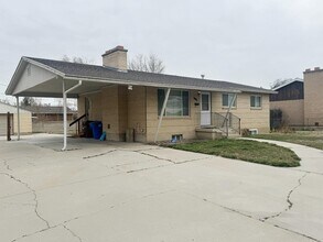 193 Nicoletti Dr in Midvale, UT - Building Photo - Building Photo