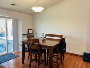 1267 S 7th St in Independence, OR - Building Photo - Building Photo