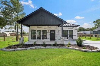 310 Sweet Gum Ln in Somerville, TX - Building Photo - Building Photo