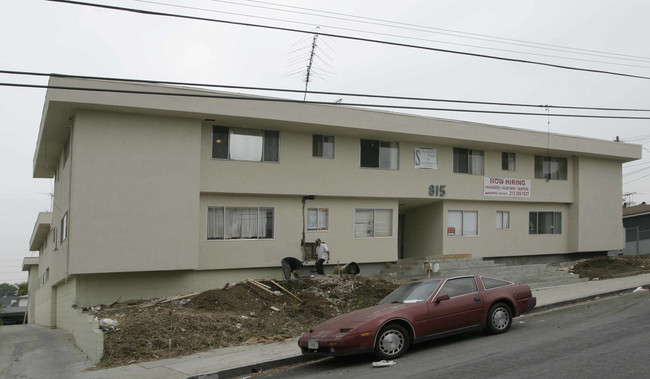 815 Victor Ave. in Inglewood, CA - Foto de edificio - Building Photo