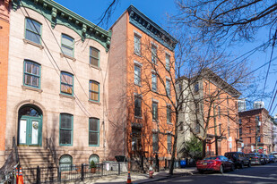 112 Wayne St in Jersey City, NJ - Building Photo