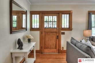 810 S 58th St in Omaha, NE - Building Photo - Building Photo