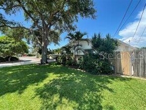 6901 Gulf Winds Dr in St Pete Beach, FL - Building Photo - Building Photo