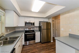 1322 SE 33rd Terrace in Cape Coral, FL - Building Photo - Building Photo