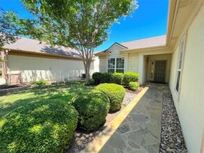 310 Deer Meadow Cir in Georgetown, TX - Building Photo - Building Photo
