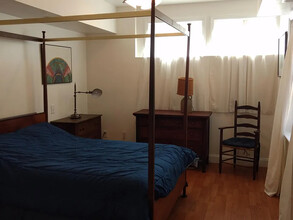 8 Elam Ct, Unit 8A in Durham, NC - Building Photo - Building Photo