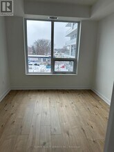 500 Plains Rd E in Burlington, ON - Building Photo - Building Photo