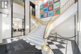 955 Bay St. in Toronto, ON - Building Photo - Building Photo