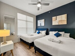 310 N Malcolm X Blvd in Dallas, TX - Building Photo - Building Photo