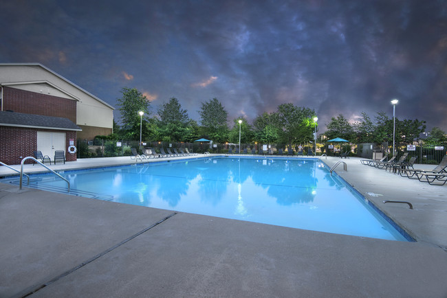 The Links at Bentonville in Bentonville, AR - Building Photo - Building Photo