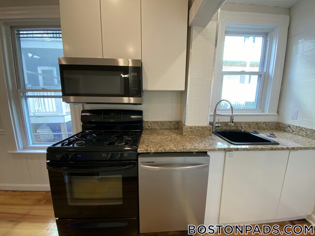 12 Buttonwood St