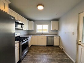 228 Ella St in Pittsburgh, PA - Building Photo