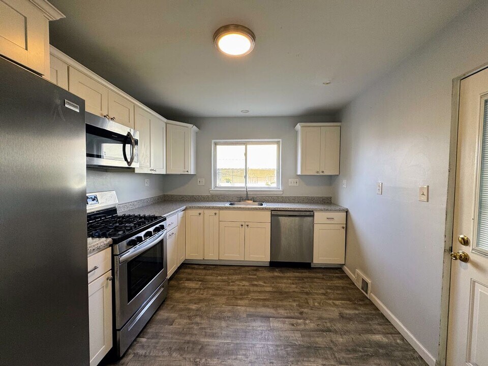 228 Ella St in Pittsburgh, PA - Building Photo