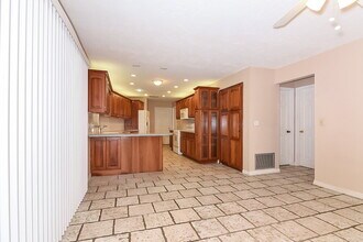 4138 Macaulay Ln in Sarasota, FL - Building Photo - Building Photo