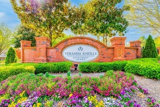 Veranda Knolls in Peachtree Corners, GA - Foto de edificio - Building Photo