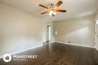 3101 NE 56th St in Kansas City, MO - Foto de edificio - Building Photo