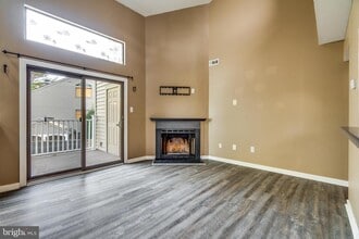 1512 Roberts Way in Voorhees Township, NJ - Building Photo - Building Photo