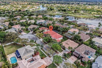 17062 NW 16th St in Pembroke Pines, FL - Building Photo - Building Photo