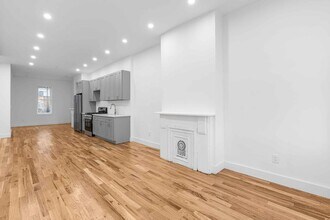 1208 St Marks Ave in Brooklyn, NY - Foto de edificio - Building Photo