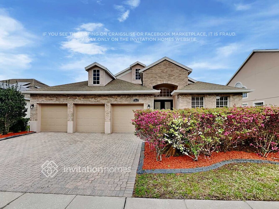 2861 Summer Swan Dr in Orlando, FL - Building Photo