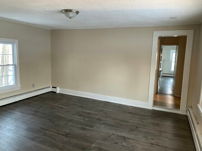 53 Maple St in Gardiner, ME - Building Photo - Building Photo