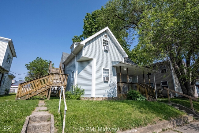 property at 921 S Buckeye St