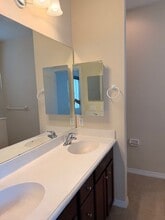 4620 Whispering Leaves Dr in Sarasota, FL - Building Photo - Building Photo