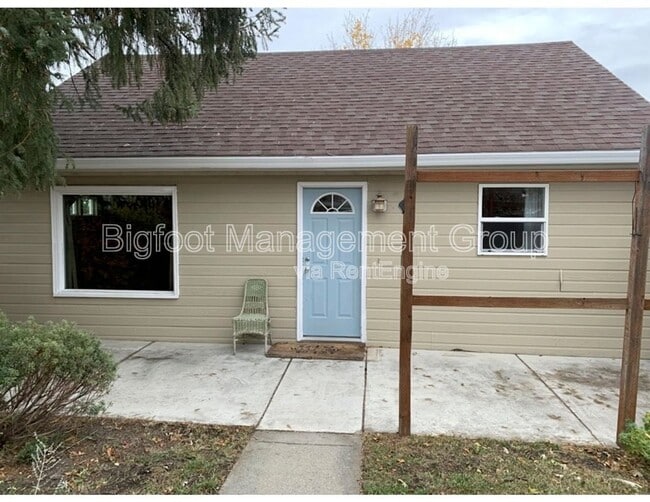property at 1216 Cannon St