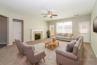 4162 Wells Mark Dr in Humble, TX - Foto de edificio - Building Photo