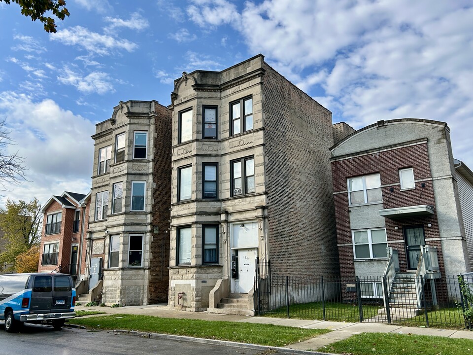 1264 S Saint Louis Ave in Chicago, IL - Building Photo