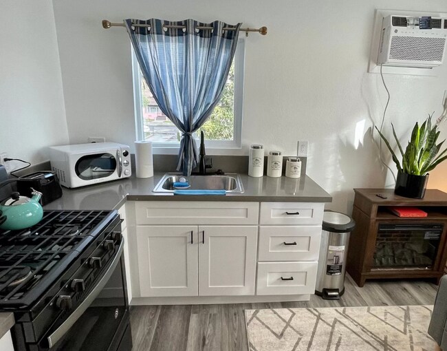 87 Hopkins Cir Apartments and Nearby Camdenton Apartments For Rent