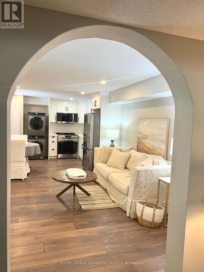 964 Albertson Crescent in Mississauga, ON - Building Photo - Building Photo