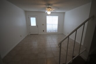11355 Stratton Park Dr in Tampa, FL - Building Photo - Building Photo