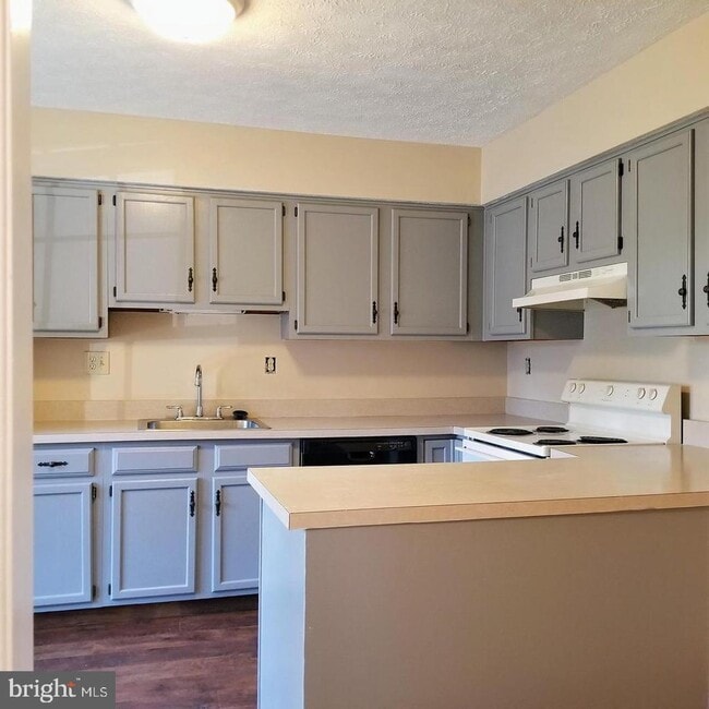 1506 Virginia Ct in Evesham, NJ - Building Photo - Building Photo