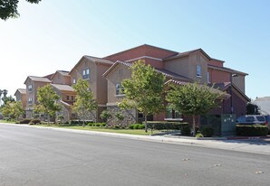 Tracy Place Senior Apartments in Tracy, CA - Building Photo