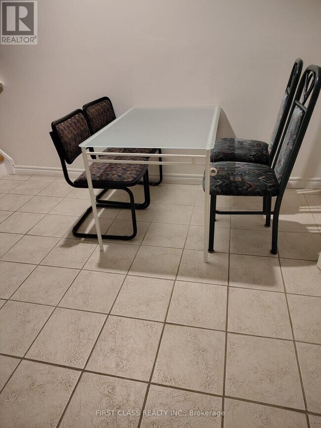 14 Crayford Dr in Toronto, ON - Building Photo - Building Photo