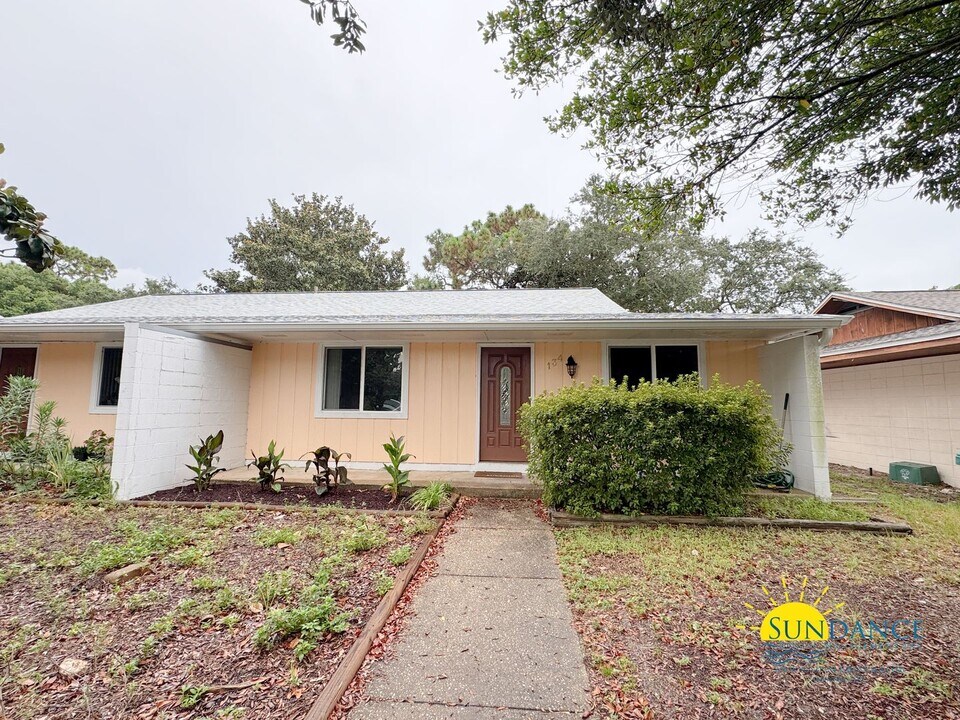 134 4th Ave in Shalimar, FL - Building Photo